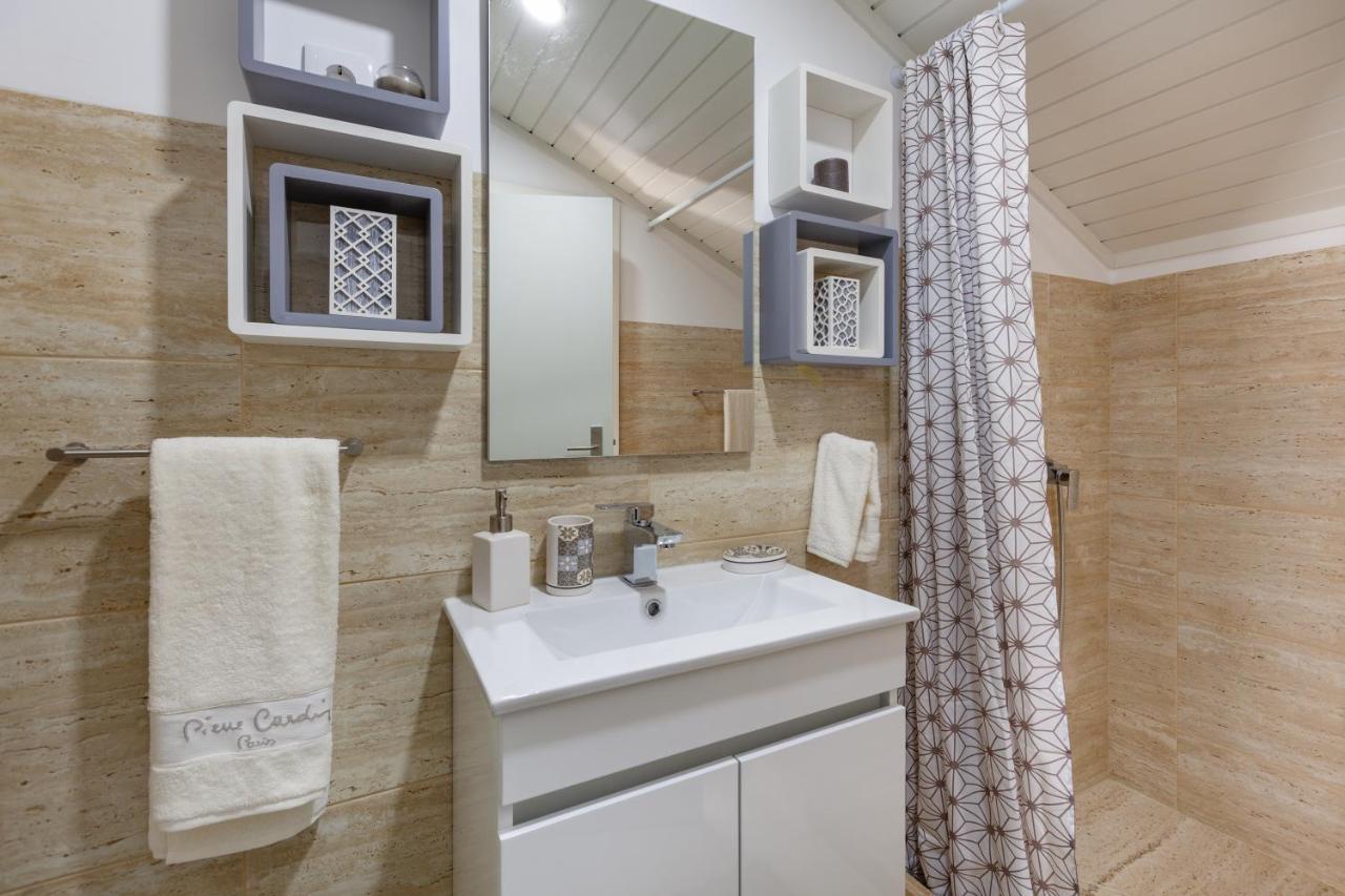 Avenida 1,2 E 3 Apartament